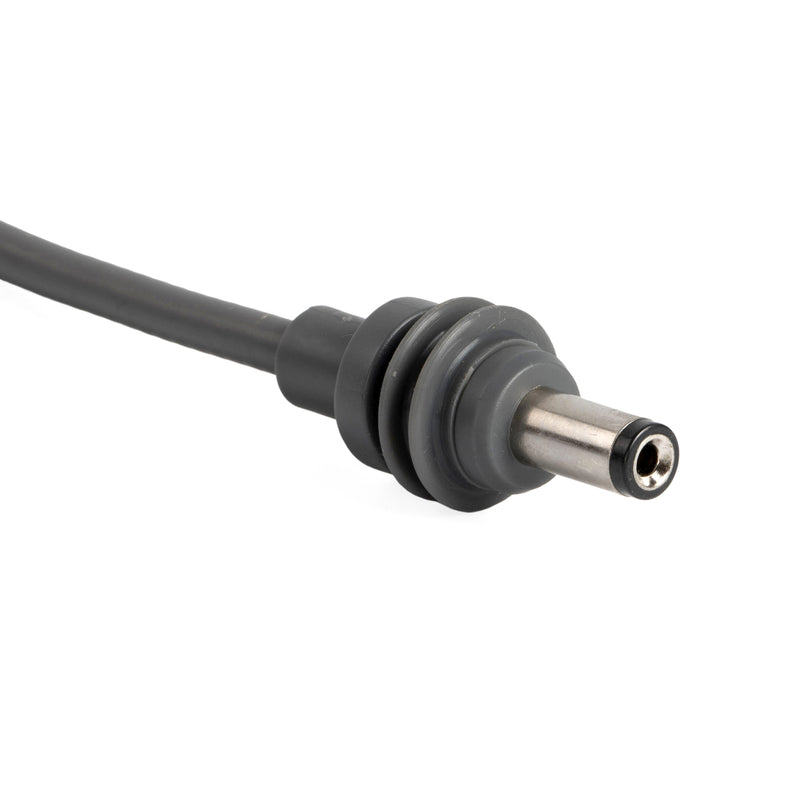 1m Cable for “Device-Next-to-Power” Portable Setups, Offering a Clean, Reliable Power Link.
