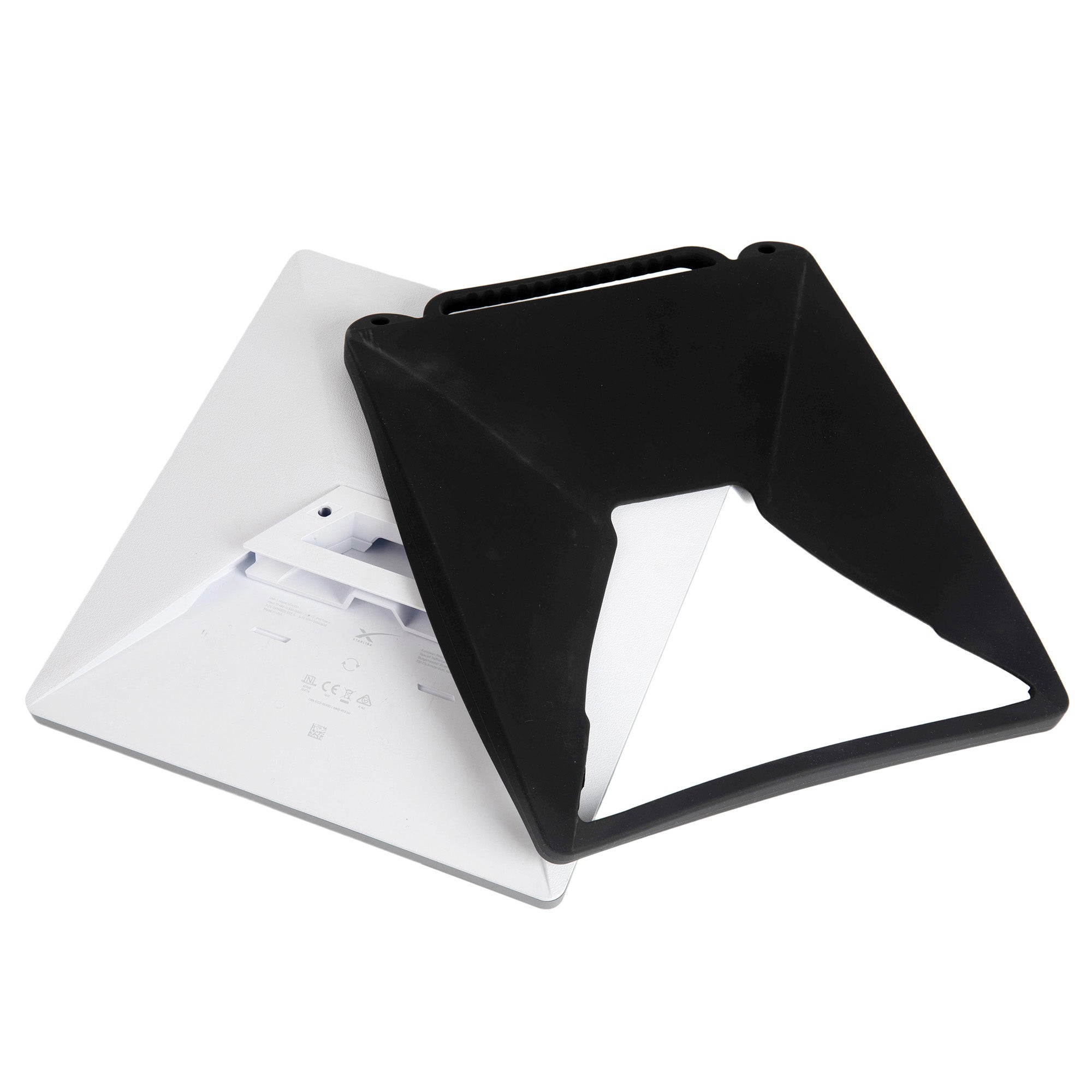 Internal Reusable Adhesive Grip Layer Locks Dish Firmly Inside, Preventing Slippage on Inclines.