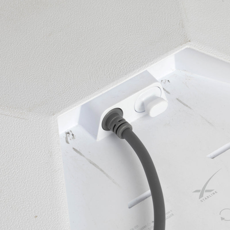 Smart PD 3.0 Chip Locks 20V Output with Power Banks for Satellite Connection Stability.