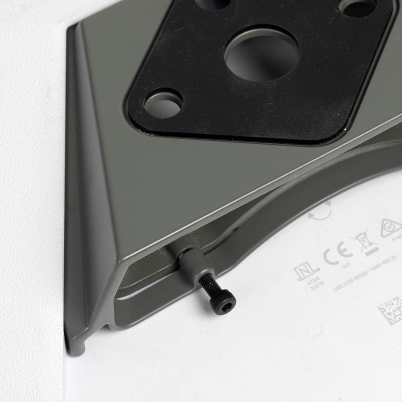 Fixed 8-Degree Tilt Optimizes Signal on the Move and Reduces Wind Drag for High-Speed Stability.
