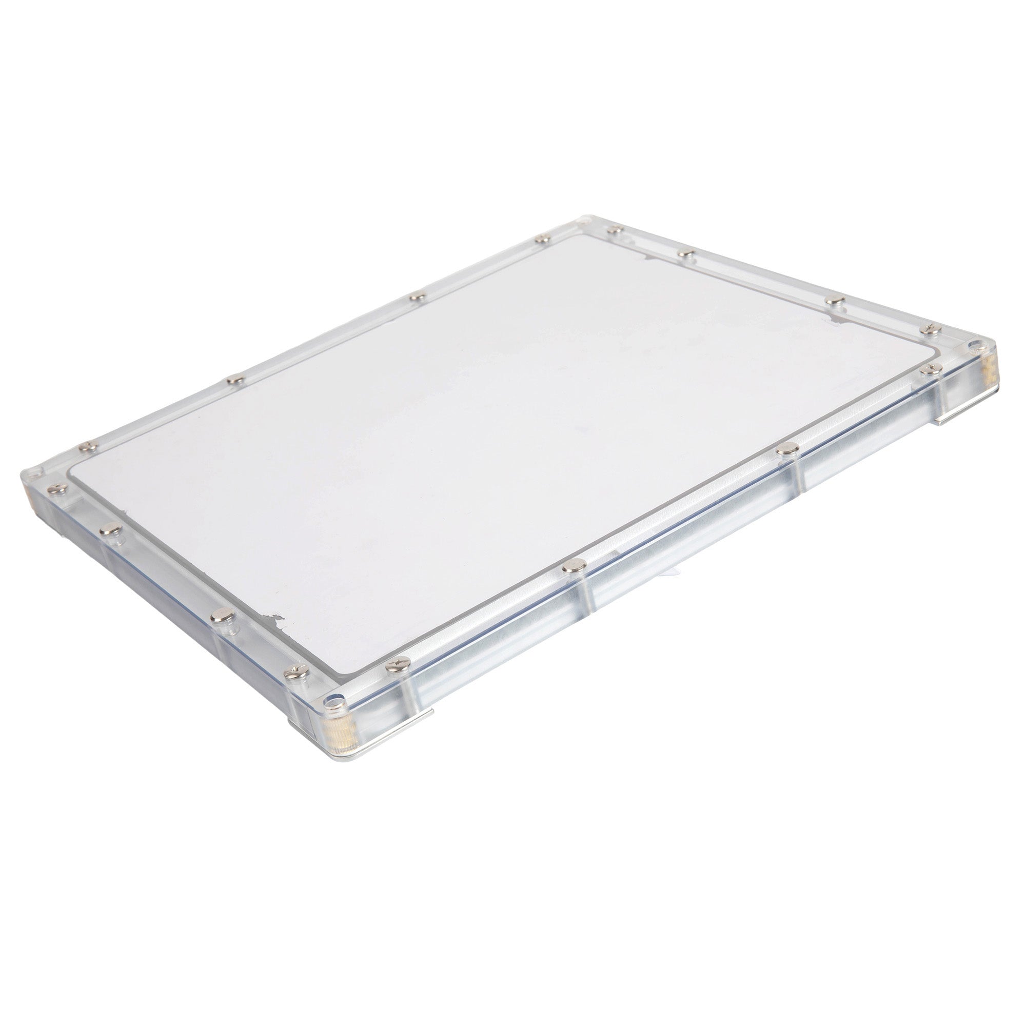 Hybrid Rigid Shield & Shock-Absorbent Base Protects Against High-Speed Wind and Vibrations.